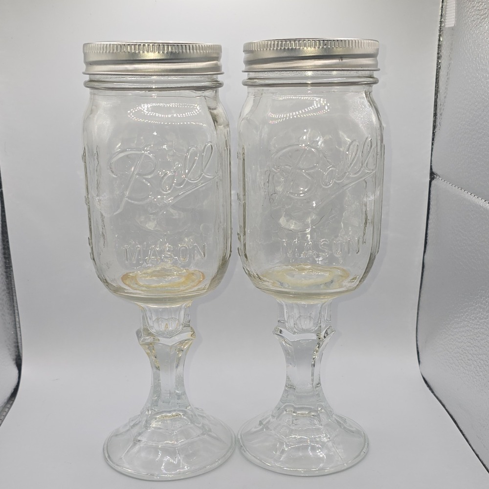 Ball Mason‎ Drinking Jar Goblet Glasses Set of 2 with Silver Lids, Clear Round